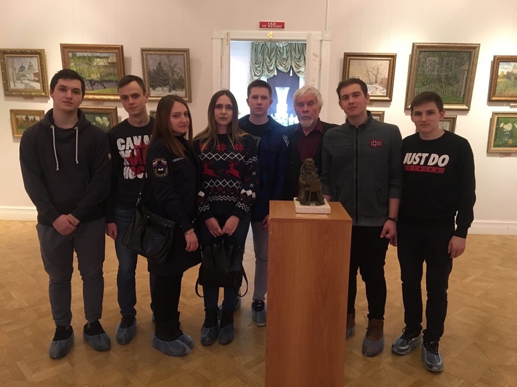 24 января группа второго курса «Техносферной безопасности» посетила юбилейную выставку Заслуженного художника России, члена союза художников РФ Германа Трифоновича Карпова.