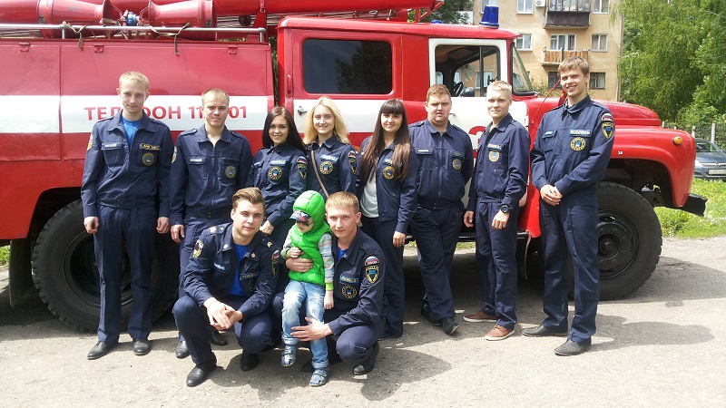 Сегодня, 2 июня студенты факультета Систем Защиты и Безопасности провели мероприятие в комплексном центре социальной помощи семье и детям в рамках Дней пожарной безопасности.